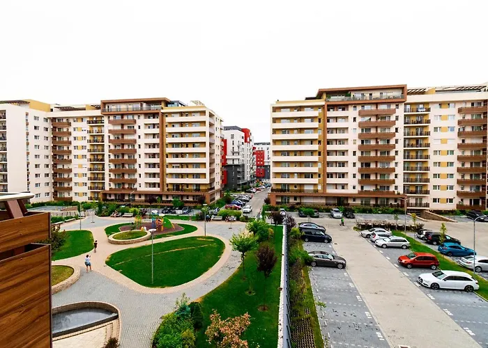Pentha Apt - Stylish And Spacious 2-Bedroom Near Coresi Mall